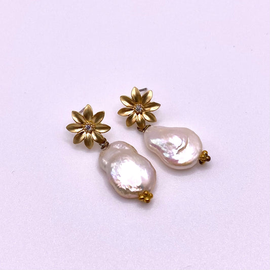 Gold Flower Flat Pearl Drop Earrings