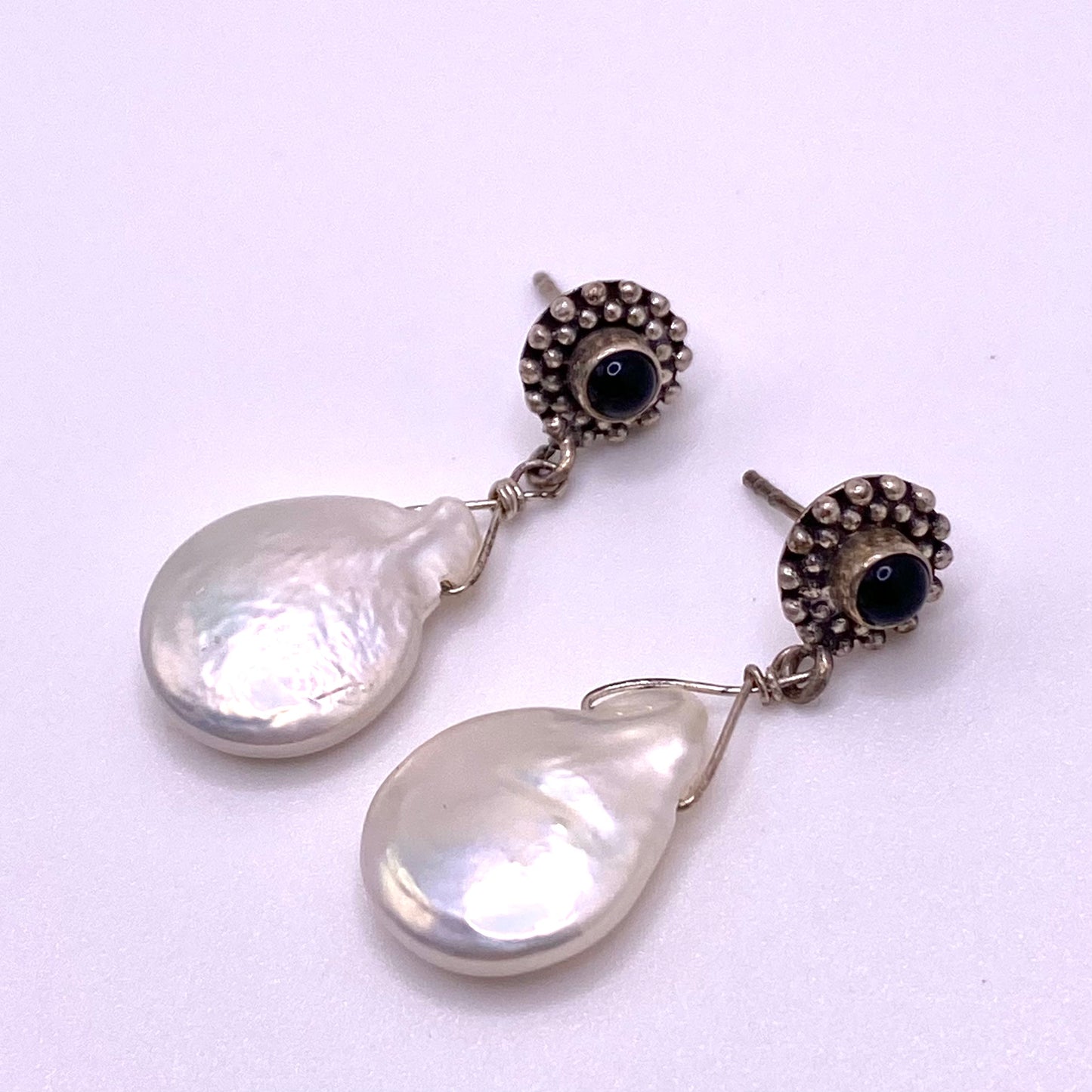 Black Detailed Pearl Drop Earrings