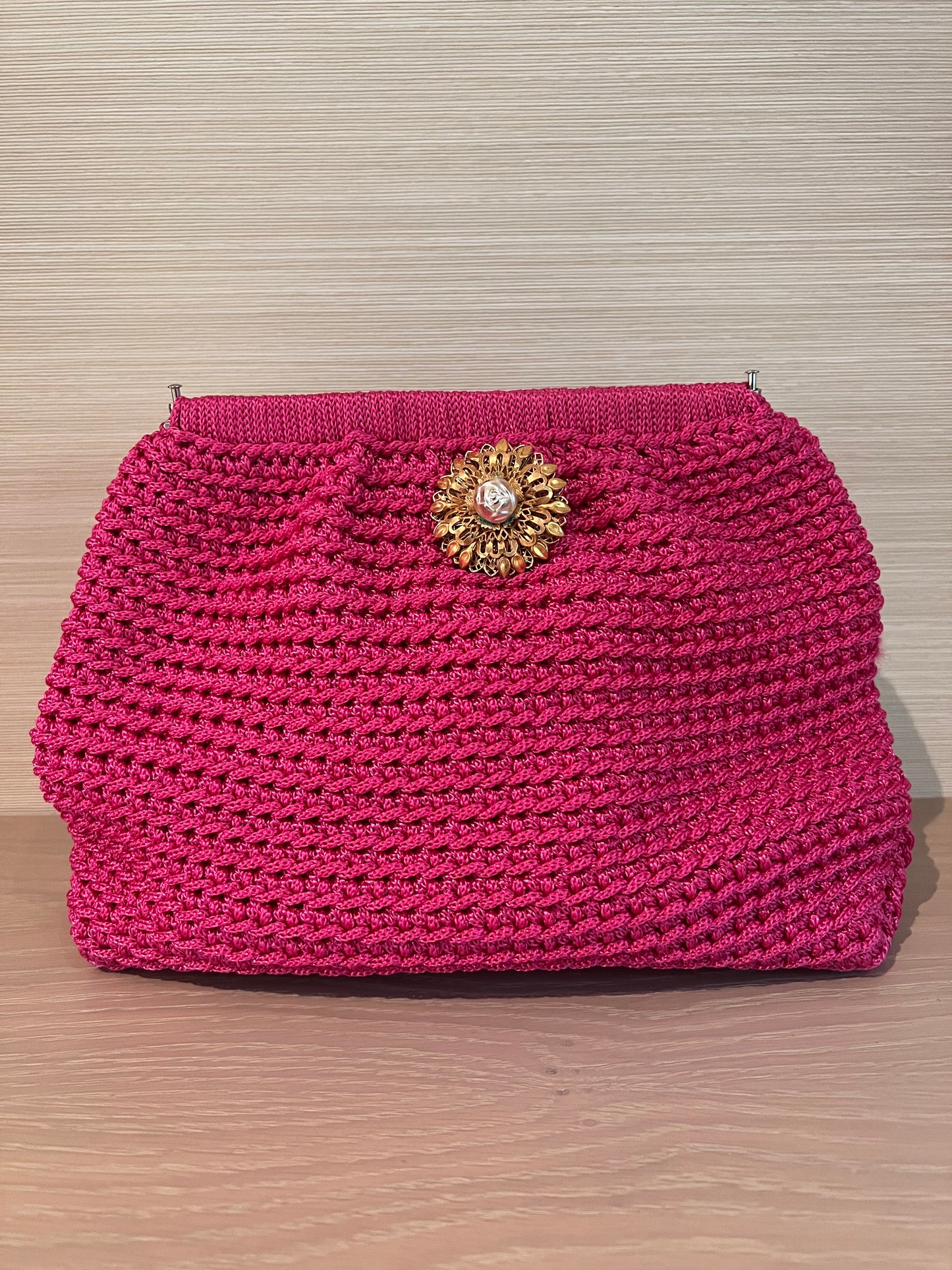 The Pearl Flower Clutch